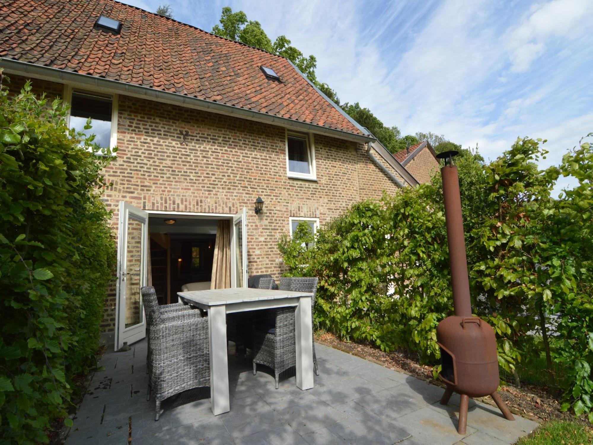 Stunning Holiday Home Near Forest In Slenaken Exteriér fotografie