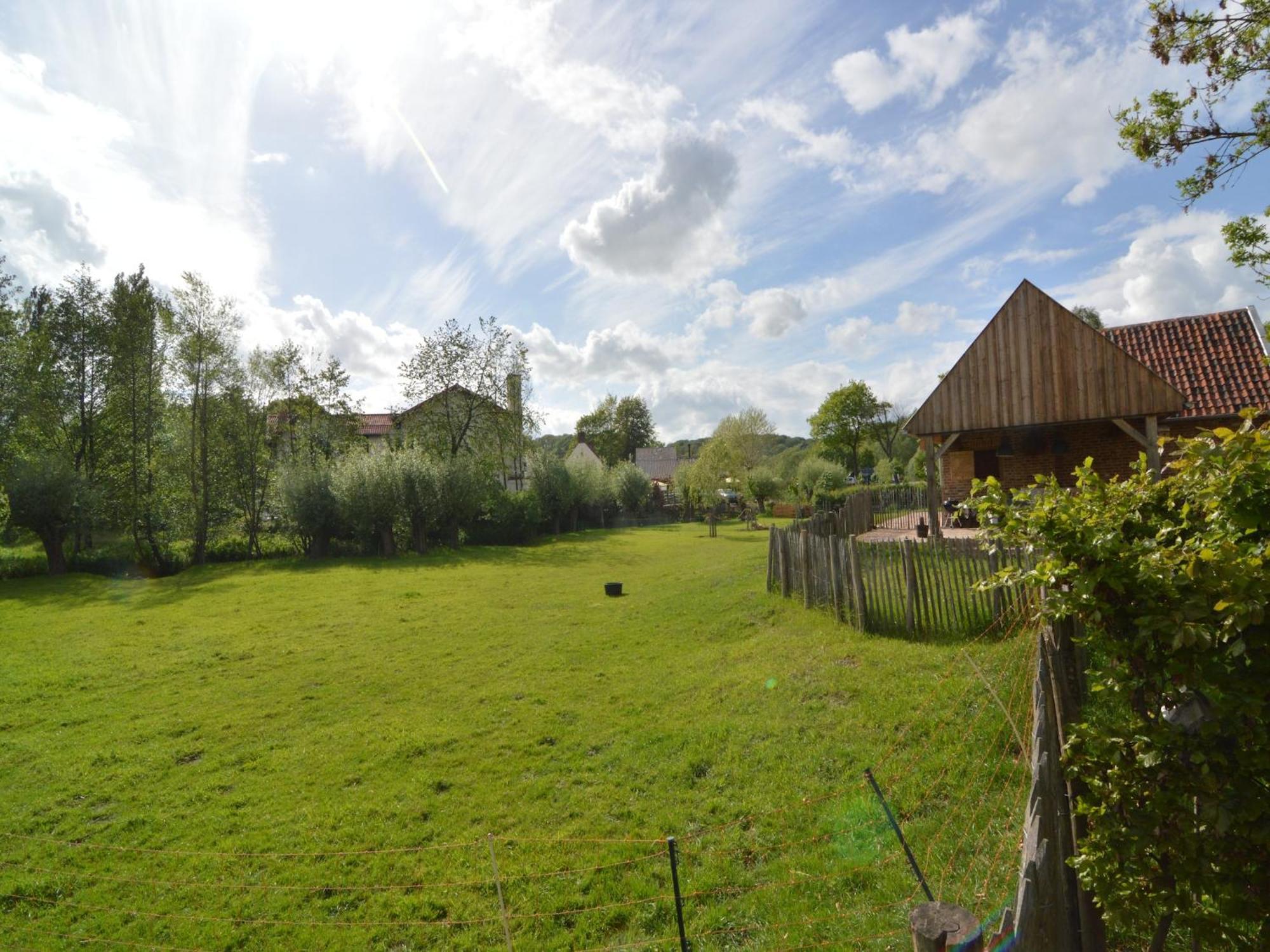 Stunning Holiday Home Near Forest In Slenaken Exteriér fotografie